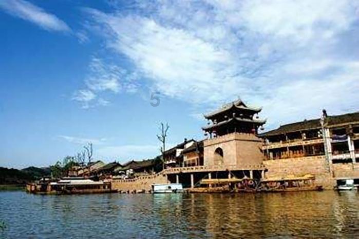 进击的城堡